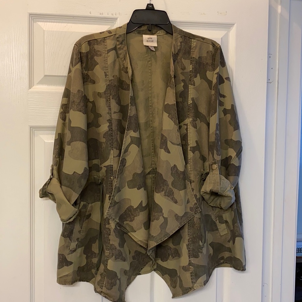 Light weight camouflage jacket.